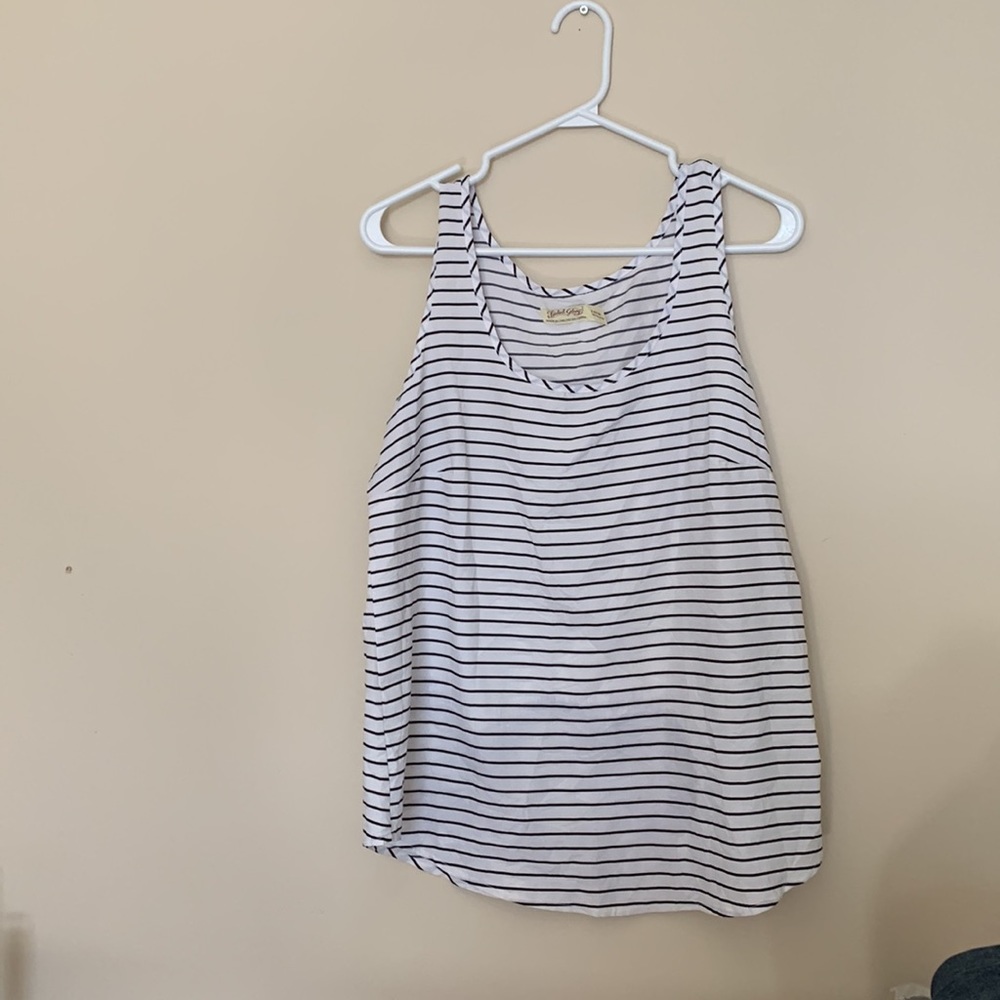 🔥 2/$22 Faded Glory flowy tank top - large